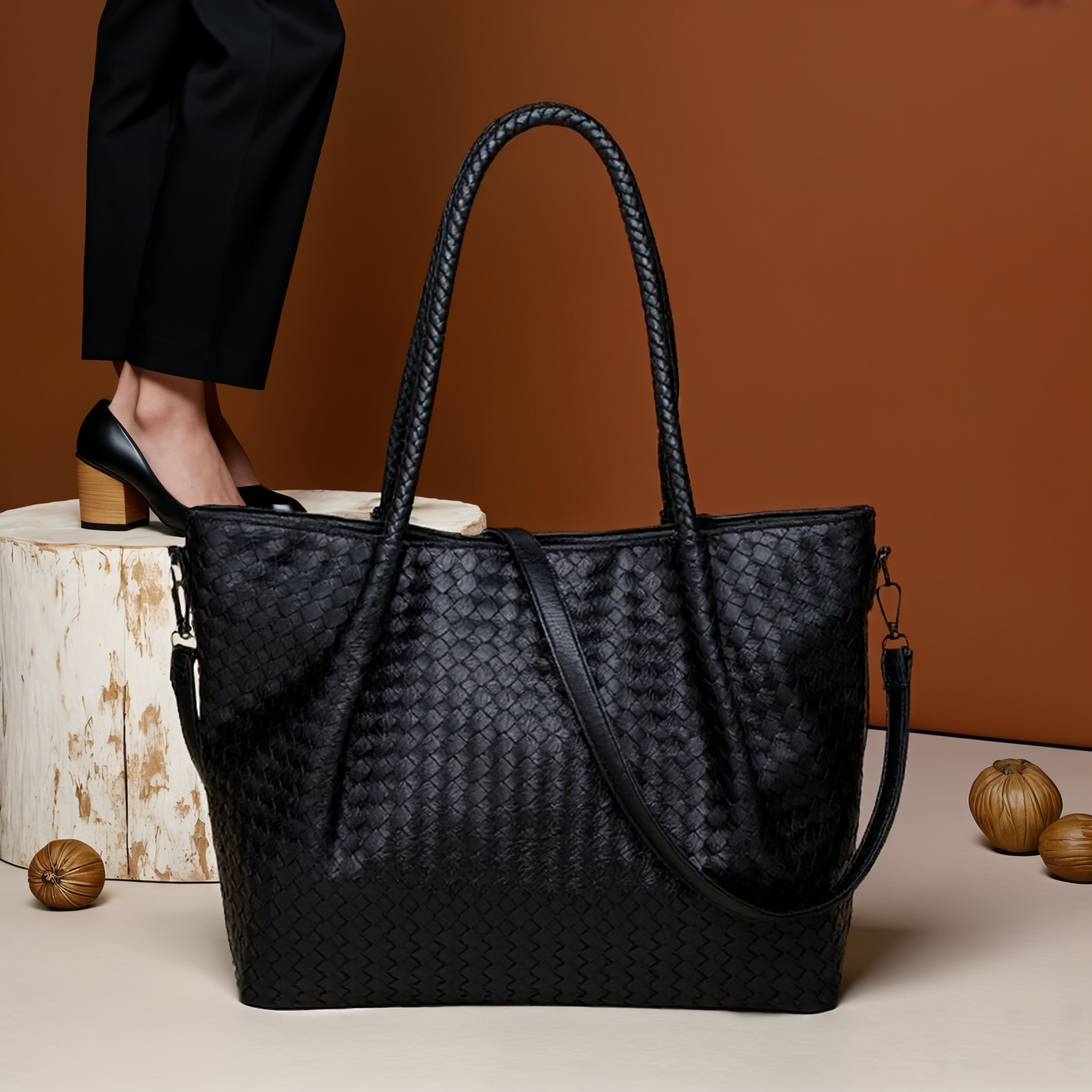 Rivora | Black Woven Tote Bag Chic & Spacious